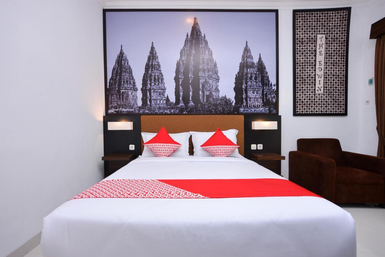 The Edwin Syariah Hotel Ngabean Buitenkant foto