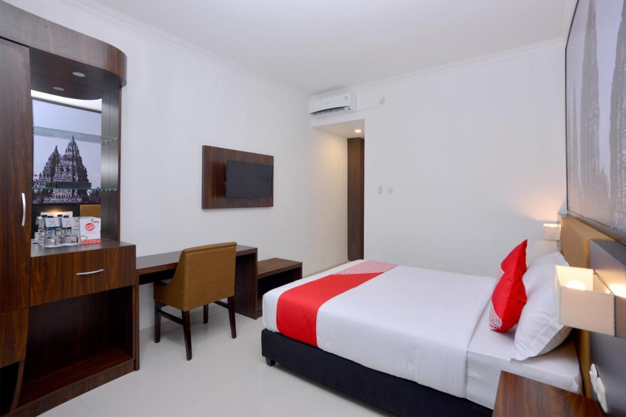 The Edwin Syariah Hotel Ngabean Buitenkant foto