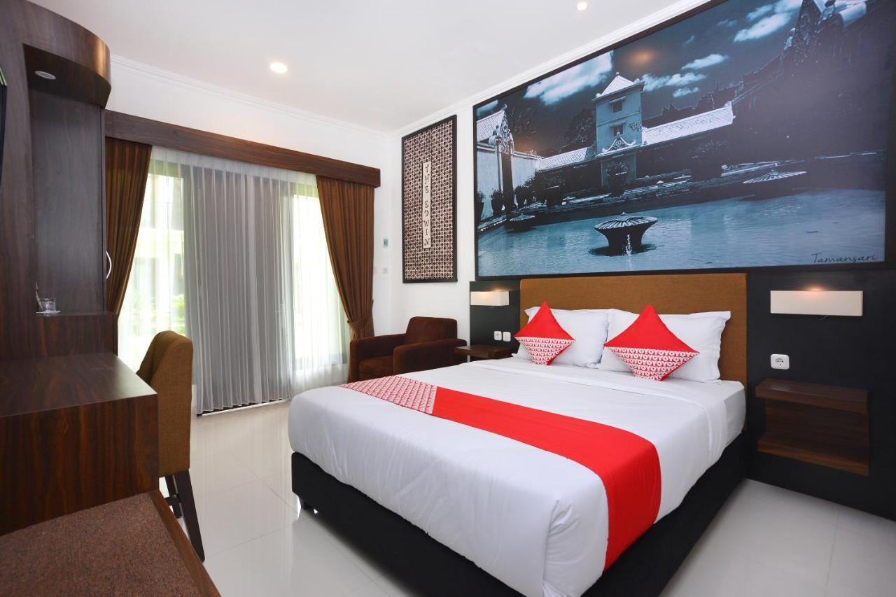 The Edwin Syariah Hotel Ngabean Buitenkant foto
